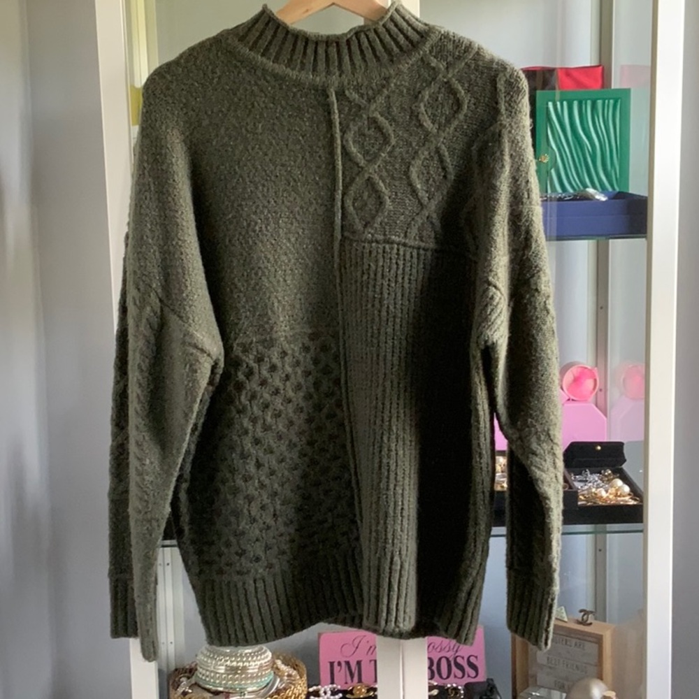 American Eagle Outfitters Olive Green Turtleneck Sweater